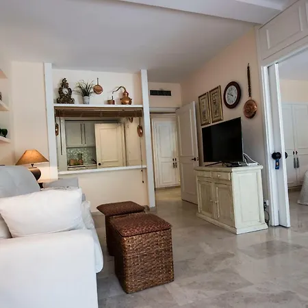 Апартаменти Jardines Del Mar Марбелья